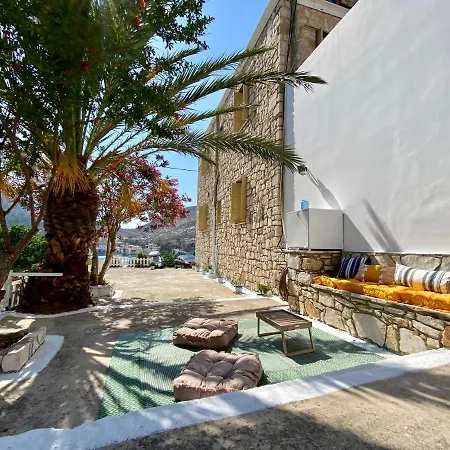 Апартаменты To Petrino *