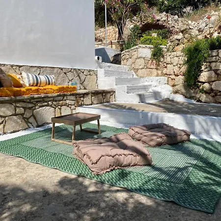 To Petrino Apartamento Meyísti