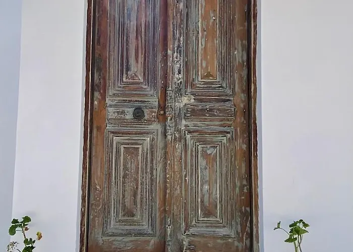 To Petrino Меис
